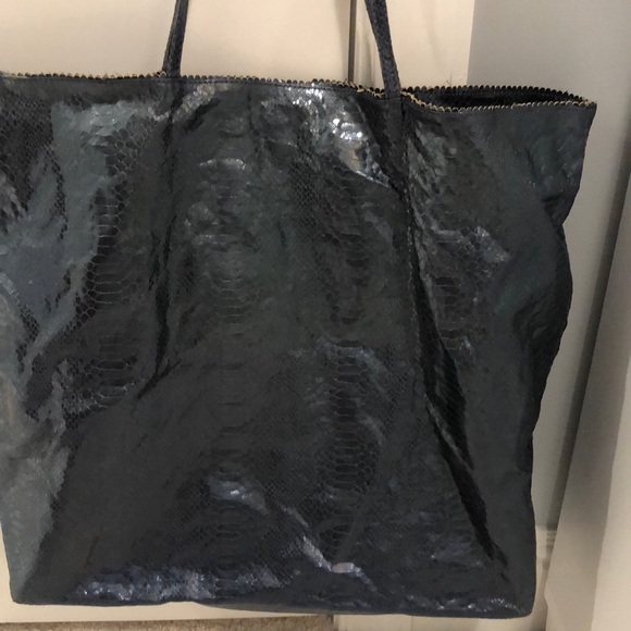 Snake pleather navy/gray tote by Carlos falchi - Picture 2 of 3